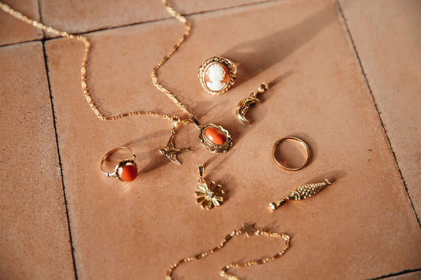 8K Sunlit Coral Ring