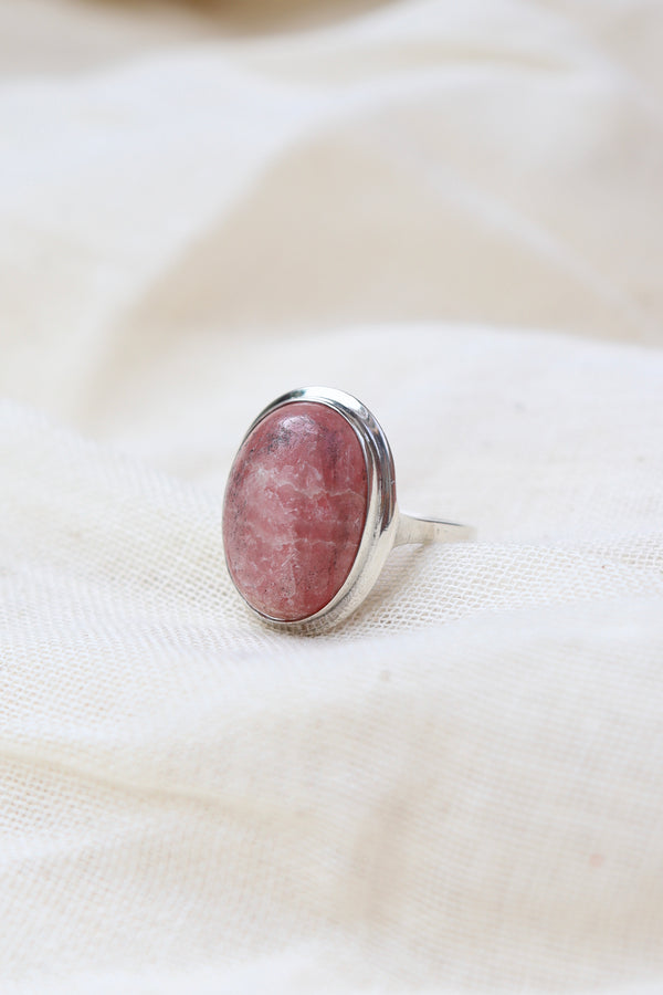 Scarlet Glow Ring Silver