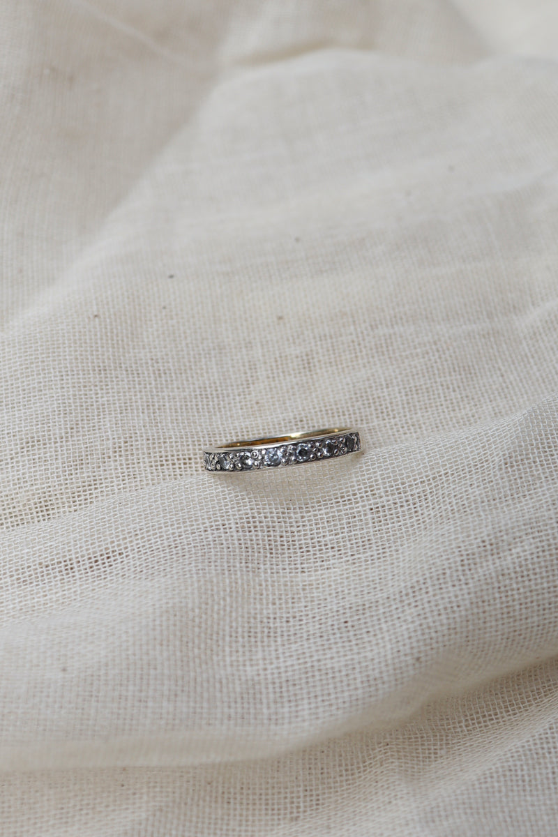 Sparkling Luna ring